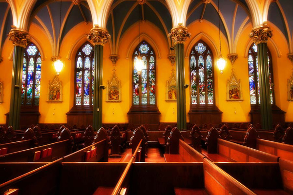 Photo by Chris Randall | ilovenewhaven.org pews
